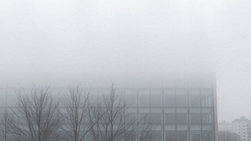 Jakie są najczęstsze przyczyny restrukturyzacji dużych przedsiębiorstw?