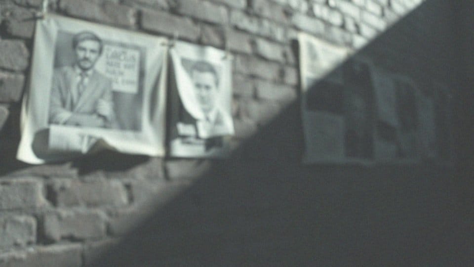 Obsceniczny – co to znaczy i jakie ma znaczenie w kulturze?